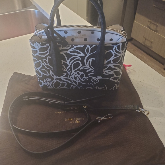 NWOT KATE SPADE MARGAUX SATCHEL - Picture 4 of 9